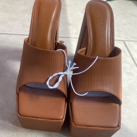 Lilana Heels - Picture 5 of 5